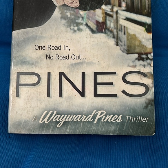 A Wayward Pines Thriller By Blake Crouch Soft Cover One Road In No Road OutNWOTS - Picture 10 of 12